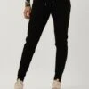 Schwarze Summum Jogginghose Trousers Sporty Punto Milano