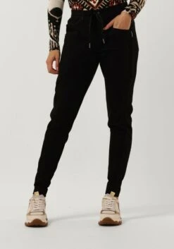Schwarze Summum Jogginghose Trousers Sporty Punto Milano