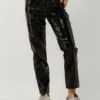 Schwarze Alix The Label Hose Lacquer Pants